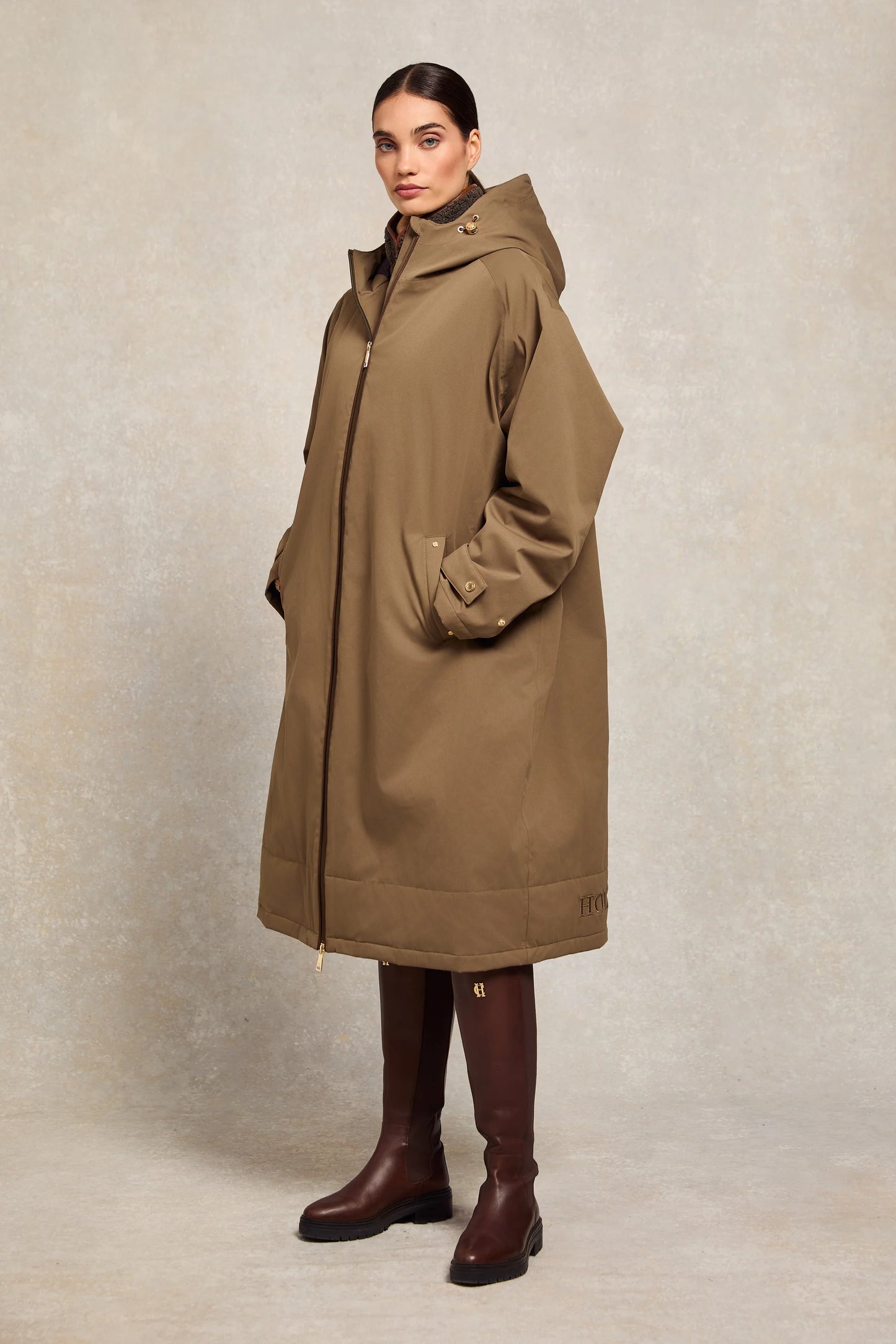 (Holland Cooper) One Size Lightweight Waterproof Coat (Women's)