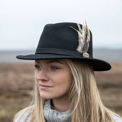 (Hicks & Brown) Suffolk Fedora Hat (Fawn Feather) (Women's)